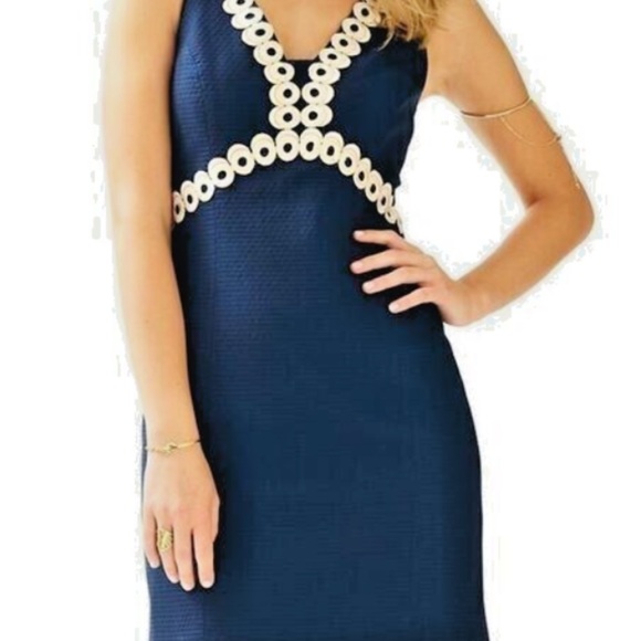 Lilly Pulitzer Dresses & Skirts - Lilly Pulitzer Essme shift lined Navy Midi Dress with gold Details Sz.10